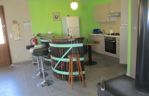 Montpon-Menesterol House | Charming cottage for 6 people in a green setting