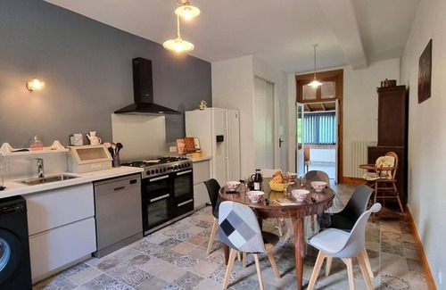 Neronde Cottage | Charming cottage for 6 people in Néronde