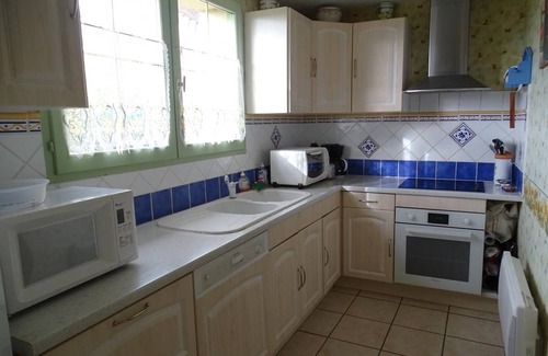 Conge-sur-Orne Cottage | Charming Cottage with Garden, Bikes & Fireplace Near Le Mans