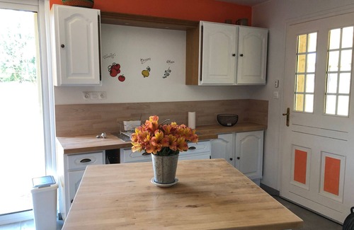 Monce-en-Belin Cottage | Charming Cottage Steps from Le Mans Circuit - Comfort, Amenities, and Parking
