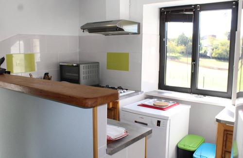 Grolejac Cottage | Charming cottage in Groléjac with parking, WiFi and enclosed garden