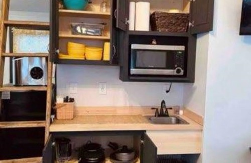 Merrimac Cottage | Charming cottage in lovely Merrimac next to Ski/Golf/Hiking/Breweries