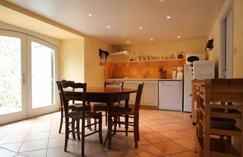 Vernassal Cottage | Charming Cottage in Vernassal with Courtyard and Nearby Attractions