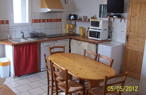 Les Estables Cottage | Charming cottage "Le Seneçon" in a small village where you can relax