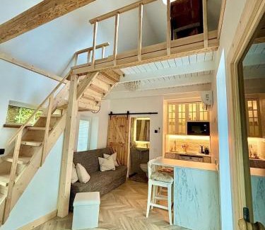 Siauliai City Center Ski Chalet | Charming Cottage - Sauna - Central Location