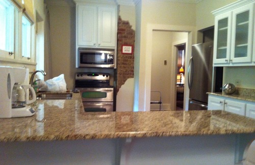 Oxford Cottage | Charming Cottage Walking Distance from Square and Campus