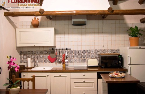 Solosancho Cottage | Charming Cottage with JACUZZI and pool close to Ávila - COTTAGE EL CUCO