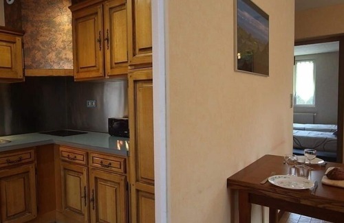 Lantriac Cottage | Charming Cottage with Terrace, Near Puy-en-Velay, Family-Friendly, Nature & Activities