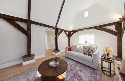 Saint Mary Hoo House | Charming cottage with hot tub & private garden