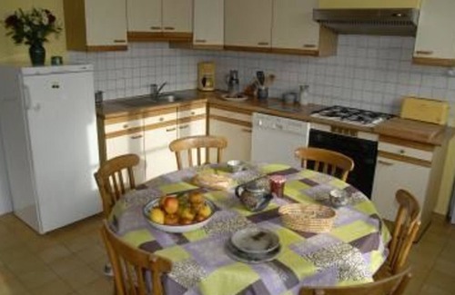 Montreuil-le-Henri Cottage | Charming Countryside Cottage with Garden, Fireplace, Near Hiking Trails and Loire Castles