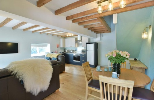 Crowdecote Cottage | Charming country cottage with stunning views