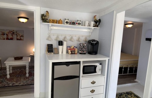 Cascade Cottage | Charming Country Cottage- Long Term Stays Welcome!