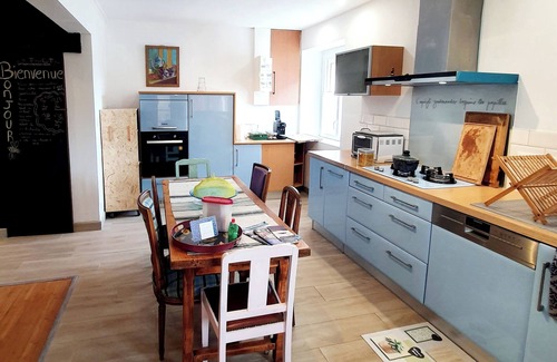 Le Vieux-Bourg House | Charming country house with 3-star TheraCottage theme room