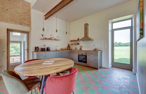 Raveau Cottage | Charming country house with access to swimming pool, sauna and jacuzzi