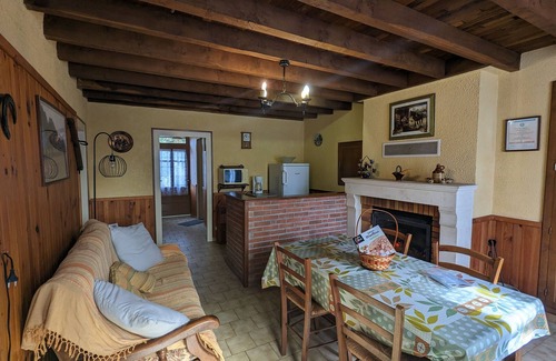Orsennes Cottage | Charming Countryside Home with Garden Near Eguzon Lake & Gargilesse-Dampierre