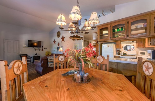 Pagosa Springs Cabin | Charming Dog-Friendly Cabin | In the Forest, Near Skiing & Hot Springs