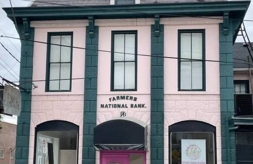 Mount Sterling Apartment | Charming Downtown Apartment