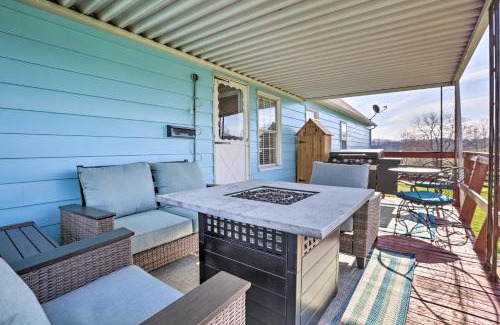 East Bernstadt House | Charming East Bernstadt Retreat Less Than 6 Acre Farm!