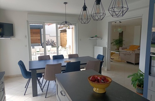 Les Sables d'Olonne House | Charming family vacation home