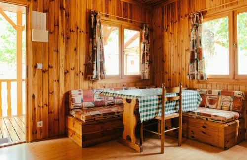 La Puebla de Roda House | Charming Family Bungalow