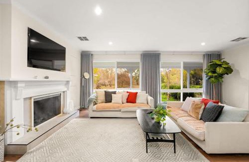 Hastings House | Charming Farm Stay 4BR Family Retreat Hastings