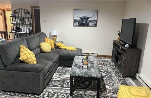 Richfield Springs Other | Charming Farmhouse Retreat minutes from Cooperstown! Scenic Views & Styish Decor