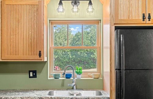 Montoursville Other | Charming Farmhouse in Montoursville with Hot Tub + Wi-Fi