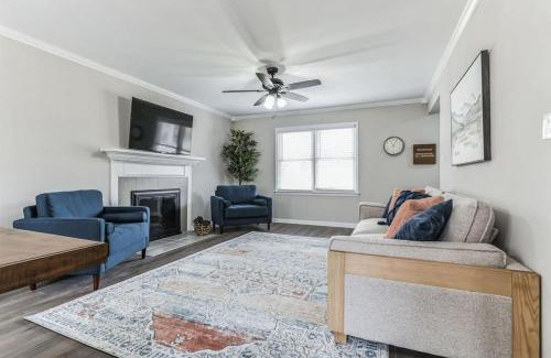 Madison House | Charming Farmhouse Retreat in Madison AL