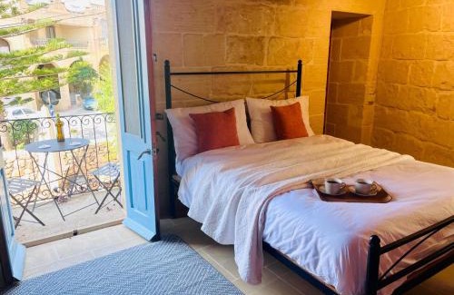 Sannat House | Charming Farmhouse with Pool