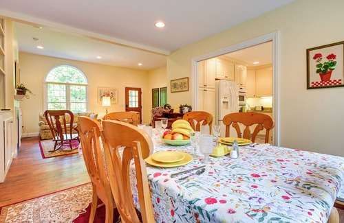 Flushing Township Cottage | Charming Flushing Cottage w/Deck + Spacious Yard!