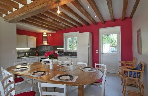 Saint-Denis-de-Villenette Cottage | Charming House, 4BR, Private Garden, Fireplace, Central Heating, Wi-Fi, Close to Amenities