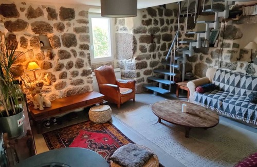 Malarce-sur-la-Thines House | Charming hamlet house Thines valley