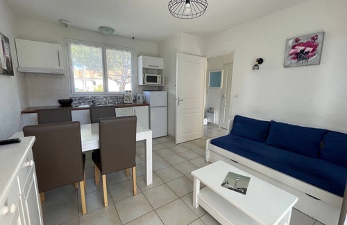 Saint-Brevin-l'Ocean House | Charming Maisonette with Pool, Terrace, and Private Parking near Atlantic Coast