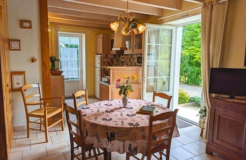 Saint-Genis-d'Hiersac Cottage | Charming Riverside Cottage with Garden, Terrace & Outdoor Activities in Saint-Genis-d'Hiersac