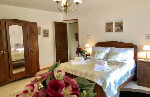 Gourge Other | Charming French Farmhouse retreat with private garden and heated pool