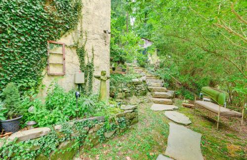 Lambertville Apartment | Charming Getaway Less Than 1 Mi to Downtown Lambertville!