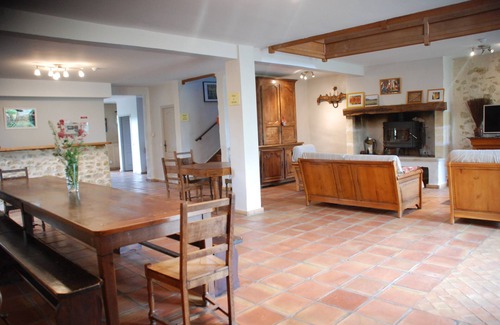 Lasseube-Propre House | CHARMING GITE with pool 12 people in the heart of Gascony AUCH (Gers)