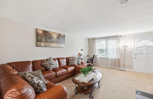 Secane Apartment | Charming Glenolden Townhouse