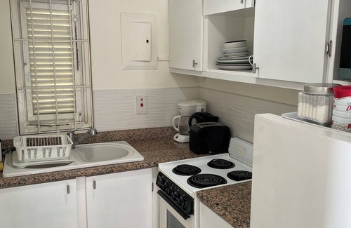 Worthing Apartment | Charming Ground-Floor Studio in South Coast Barbados