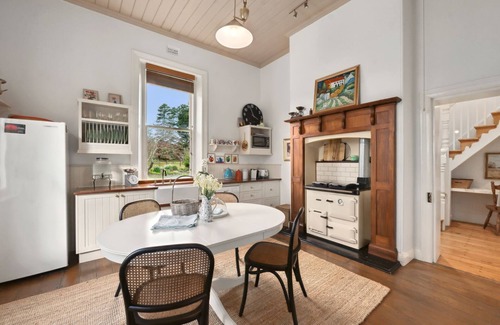 Little Hartley House | Charming Historic Rural Escape Near the Blue Mtns