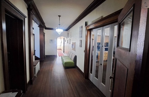 Wausau Bed & Breakfast | Charming, historic bed & breakfast in Pleasant Wausau with AC, WiFi
