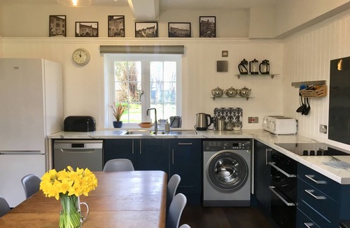 Dursley House | Charming, historic mill close to the Cotswold Way in North Nibley