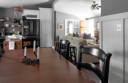 Ridgefield House | Charming Hobby Farm/Sauna/HotTub/Pickle Ball Court/Mini Golf, near I-5 & 205