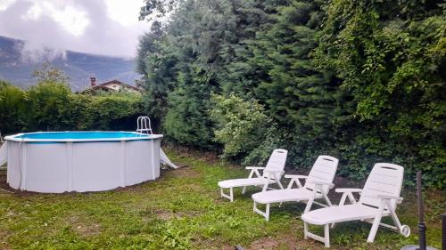 Iraneta House | Charming House in Irañeta with Fenced Garden