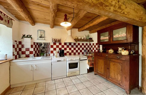 Saugues Cottage | Charming House in Nature, Near Saugues - 3 Bedrooms, Baby Amenities, Fireplace