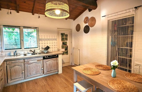 Parempuyre House | Charming house in Parempuyre, Medoc doors
