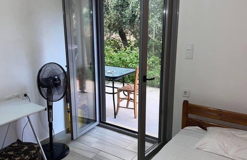 Tsikalaria House | Charming House in Souda, Near Chania, Crete