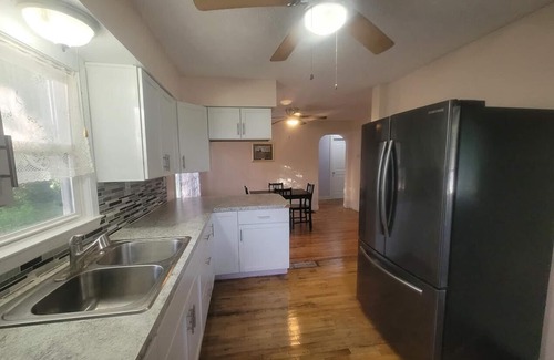 New Albany House | Charming house in the heart of New Albany close to downtown Louisville!