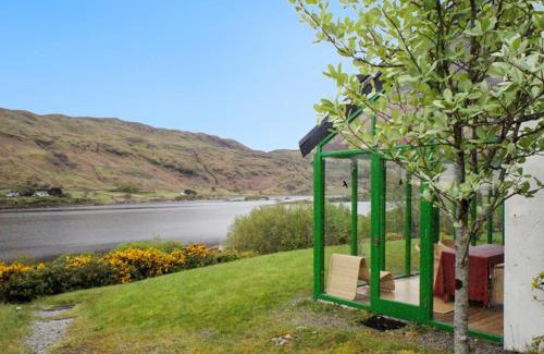 Tourmakeady House | Charming House in Tourmakeady with Lake View