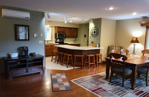 Medford House | Charming house on wooded acreage 1/4 mi from Sackett Lk in Medford with WiFi, AC